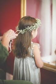 Pin By Annamaria Somodi On Eventos Wedding Flower Girl Flower Crown Wedding Flower Girl