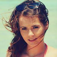 PDF) Agatha Christie Zatrute Pioro