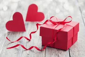 Instead, make sure you use these fun date ideas to create an anniversary that is as fun as it is affectionate. 10 Romantic Gifts For Boyfriend On 1 Year Anniversary Because Making It To One Is A
