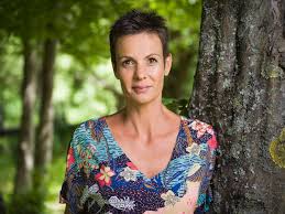 L'amour est dans le pré tsa 21234 75070. L Emission L Amour Est Dans Le Pre Coupee Avant La Fin De L Episode Hier Soir Sandrine Dans S Explique Tele 7sur7 Be