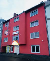 It is situated on the river hase in a valley penned between the wiehen hills and the northern tip of the teutoburg forest. Das Rote Haus Osnabruck Restaurantbewertungen