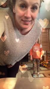 Our first TikTok video! 💖#mommydaughter #quarantine #happyathome  #momsover30 #justlearnedtiktok #whatdidigetmyselfinto