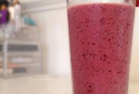 june berry and banana smoothie