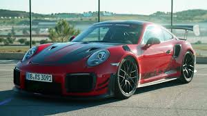The gt2 rs also makes 120 more horsepower. 2018 Porsche 911 Gt2 Rs Mr Specs Wallpaper