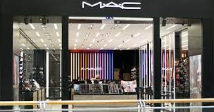 Macmakeup Tk On Twitter Cosmetic Store Store Front Showroom Design
