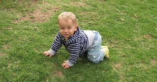 Most babies get up on their hands and knees and start learning to crawl between the ages of 6 and 10 months. 10 Normal Reasons Baby Might Not Be Crawling And 5 Reasons To Worry