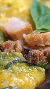 Bubur Manado Atau Juga Dikenal Dengan Nama Tinutuan Adalah Bubur Khas Suku Minahasa Manado Indonesia Bubur Memiliki Kombinasi R Food Cooking Recipes Cooking