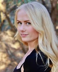 Baby I'm back — 30, flirty, and thriving 💖🎀✨🌠