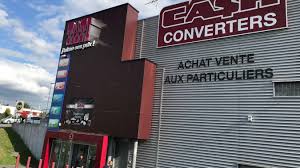 Next, if you are using laravel 5.4, you will need to include the service. Louvroil Fermeture Annoncee Pour Le Magasin Cash Converters