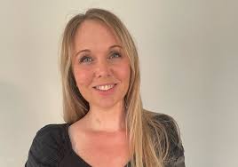 Anne-Stine (44) tar med seg lærarerfaringa til heilt ny jobb: