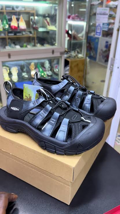 Keen Sandal