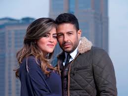 تعرَّض الفنان المصري مصطفى قمر لموجة من الانتقادات والجدل بعد نشره مقطع فيديو يجمعه بابنته أثناء أداء الصلاة. Ø´Ø§Ù‡Ø¯ Ø£ÙˆÙ„ ØµÙˆØ±Ø© Ù„Ù€ ÙØ§Ø·Ù…Ø© Ø§Ø¨Ù†Ø© Ù…Ø­Ù…Ø¯ Ø­Ù…Ø§Ù‚Ù‰ Ø¹ÙŠÙ†