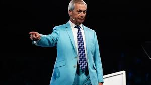 Farage puts spotlight on Labour woes at Reform UK conference - BBC News
