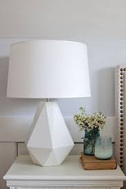 Le nostre moderne lampade da tavolo arrivano in una serie di design e rifiniture. Lampade Da Tavolo Modelli Ed Utilizzo Homehome