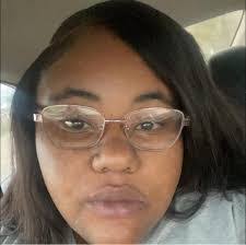 Ruth Mingo's Instagram, Twitter & Facebook