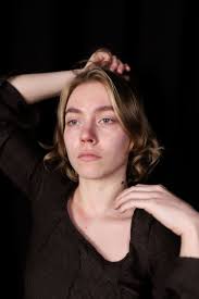 Tanssin välitiloissa