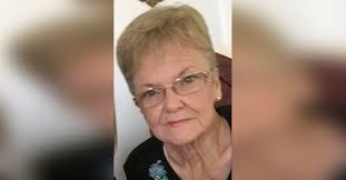 Donna Felts's Instagram, Twitter & Facebook