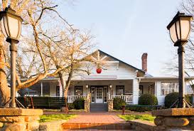 Pigeon forge restaurants farmhouse restaurant pigeon forge tennessee unique restaurants breakfast restaurants gatlinburg cabins gatlinburg tennessee alaska travel pigeon forge tn guide talks about some cool things you may not know about the old mill restaurant in pigeon forge. Directions Hours Applewood Farmhouse Restaurant Farmhouse Grill