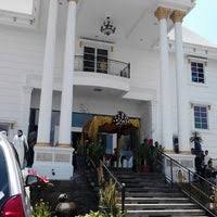 Azalea hotel (2 km), bintang hotel (3 km), hotel familie ayu (5 km). Gedung Mutiara Cipanas Garut 8 Visitors