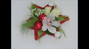 Cette délicate composition florale égrène toute la magie de noël. 2015 Diy Tutoriel Centre De Table Noel Carrement Fleurs Youtube