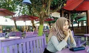 Maybe you would like to learn more about one of these? 10 Gambar Pantai Teluk Awur Jepara Harga Tiket Masuk Lokasi Alamat Sejarah Asal Usul Penginapan Hotel Misteri Mitos Akses Jalan Menuju Wisata Jejakpiknik Com