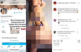 Foto berbikini, carly the connell twins malah disamakan dengan art. Selebgram The Connell Twins Bagikan Postingan Vulgar Di Situs Only Fans Begini Reaksi Mamanya