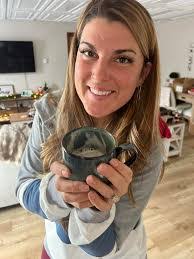 Diana Blank's Instagram, Twitter & Facebook