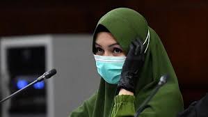 Saya juga kaget kalau ada yang bilang ternyata djoko tjandra ini bisa bersahabat dengan (para pemimpin di) malaysia, sekaligus menjadi warga negara kelas satu. Suami Pinangki Dicecar Pengeluaran Istri Yang Tak Sesuai Gaji