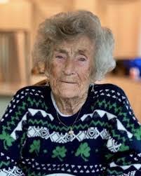 Ben Mccormick's Instagram, Twitter & Facebook