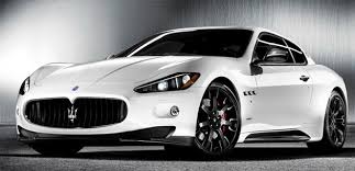 Black wheels started becoming popular about a decade ago and the trend shows no signs of subsiding. White Car Black Vs Gunmetal Myg37