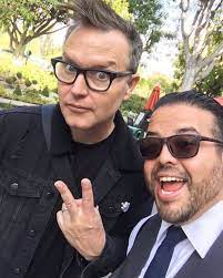 Doch eines hielt bassist mark hoppus in den letzten monaten vor seinen fans geheim: Mark Hoppus From Blink 182 Was Seen In The Parks Today Thanks Fizzo For The Photo Disney Disneyland Disneylandparks Celebsighting