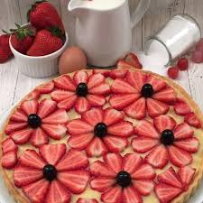 Recette Fleurs De Fraises Et Autres Recettes Chefclub Original Recette Recette Tarte Aux Fraises Recettes De Cuisine Recette