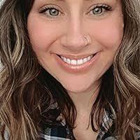 Aurora Kent's Instagram, Twitter & Facebook