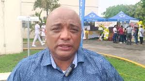 Aumentan enfermedades respiratoria y resfriados en diferentes sectores de  la provincia de COCLÉ. Mario Lozada, director Regional del @minsapma en  Coclé, reitera a la población la importancia de ir a ...