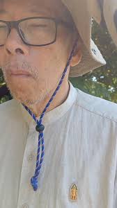 ປ້າອູດ ຮ້ານຢິບຊີ່ ລິດທະວົງ is with Warren Chong.