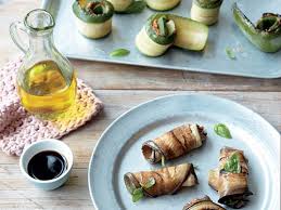 Feb 22, 2019 · do not overcrowd the air fryer basket when cooking. Eggplant And Zucchini Roll Ups Meat Free Monday