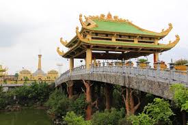 Đại nam văn hiến is a tourism complex in bình dương province, vietnam. Dai Nam Park The Buddhist Disney World In Vietnam