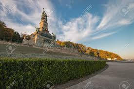 Odkryj niederwalddenkmal germania statue stands on hill stockowych obrazów w hd i miliony innych beztantiemowych zdjęć stockowych, ilustracji i wektorów w kolekcji shutterstock. Niederwalddenkmal With Germania Statue Above Ruedesheim Germany Stock Photo Picture And Royalty Free Image Image 107552255