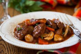 Recette De Bœuf Carottes Facon Grand Mere La Meilleure Recette Recette Recette Boeuf Bourguignon Recette Boeuf Carotte Bœuf Bourguignon