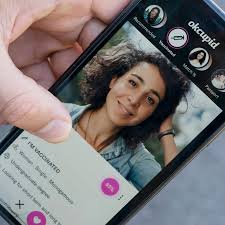 Hinge has been around since users over 50 start to thin out on the site (as with most dating sites). White House Touts Online Dating Plan To Push Covid Vaccine The New York Times