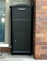 The Elephant Trunk On My Front Porch Plus A Fabulous Give Away Diy Home Security Florida Home Decorating Architectural Mailboxes
