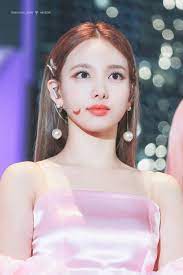 Nayeon is personally the second most attractive member of twice to me, sana being the first. ë‚˜ìˆ­íž On Twitter 191004 íŠ¸ì™€ì´ìŠ¤ Twice ë‚˜ì—° Nayeon ãƒŠãƒ¨ãƒ³ Nayeon Nayeon Twice Im Nayeon