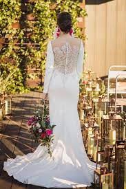 A Modern Eclectic Wedding Inspiration In New Orleans Eclectic Wedding Wedding Dresses Wedding Inspiration