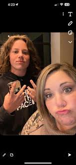 Angie Martin (@amm_22577)