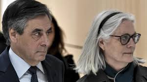 Mais olivier véran s'est vu imposer quelques changements lorsqu'il est arrivé au ministère de la santé. Epouse Ou Employee Penelope Fillon Ne Faisait Pas La Difference