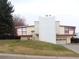 For Sale 195 000 Spectacular Views Unique Disney House Of The Future Inspired Home In Valley View Easy To Enjo Bright Homes Autumn Home Thermal Windows