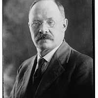 Senator Magnus Johnson, of Minn., in Ford machine