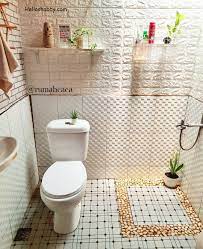 Butuh inspirasi kamar mandi yang bagus? Semakin Bersih Dengan Interior Kamar Mandi Yang Simpel Ukuran 1 X 2 M Helloshabby Com Interior And Exterior Solutions