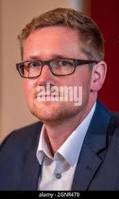 Schwerin, Germany. 27th Sep, 2021. David Wulff, secretary general of the  FDP in Mecklenburg-Western Pomerania, stands in a castle corridor after the  state press conference