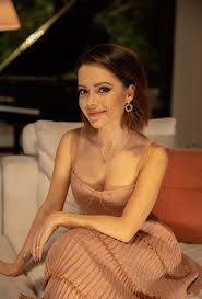 Sandy faz desabafo sobre pressão estética e revela por que não aparece sem  maquiagem | Famosos | gshow